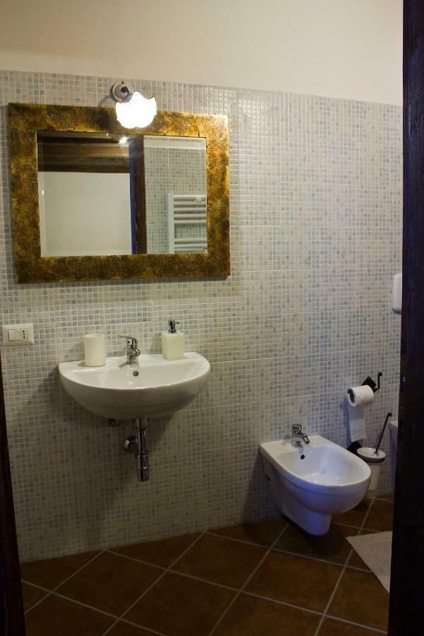 B&B Charme Sa Pardina Orroli ภายนอก รูปภาพ
