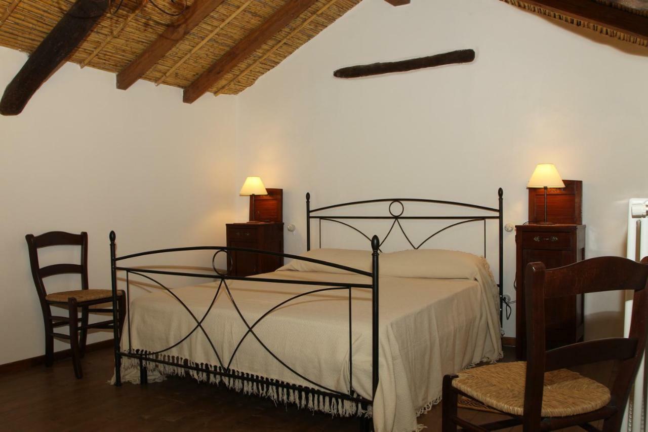 B&B Charme Sa Pardina Orroli ภายนอก รูปภาพ